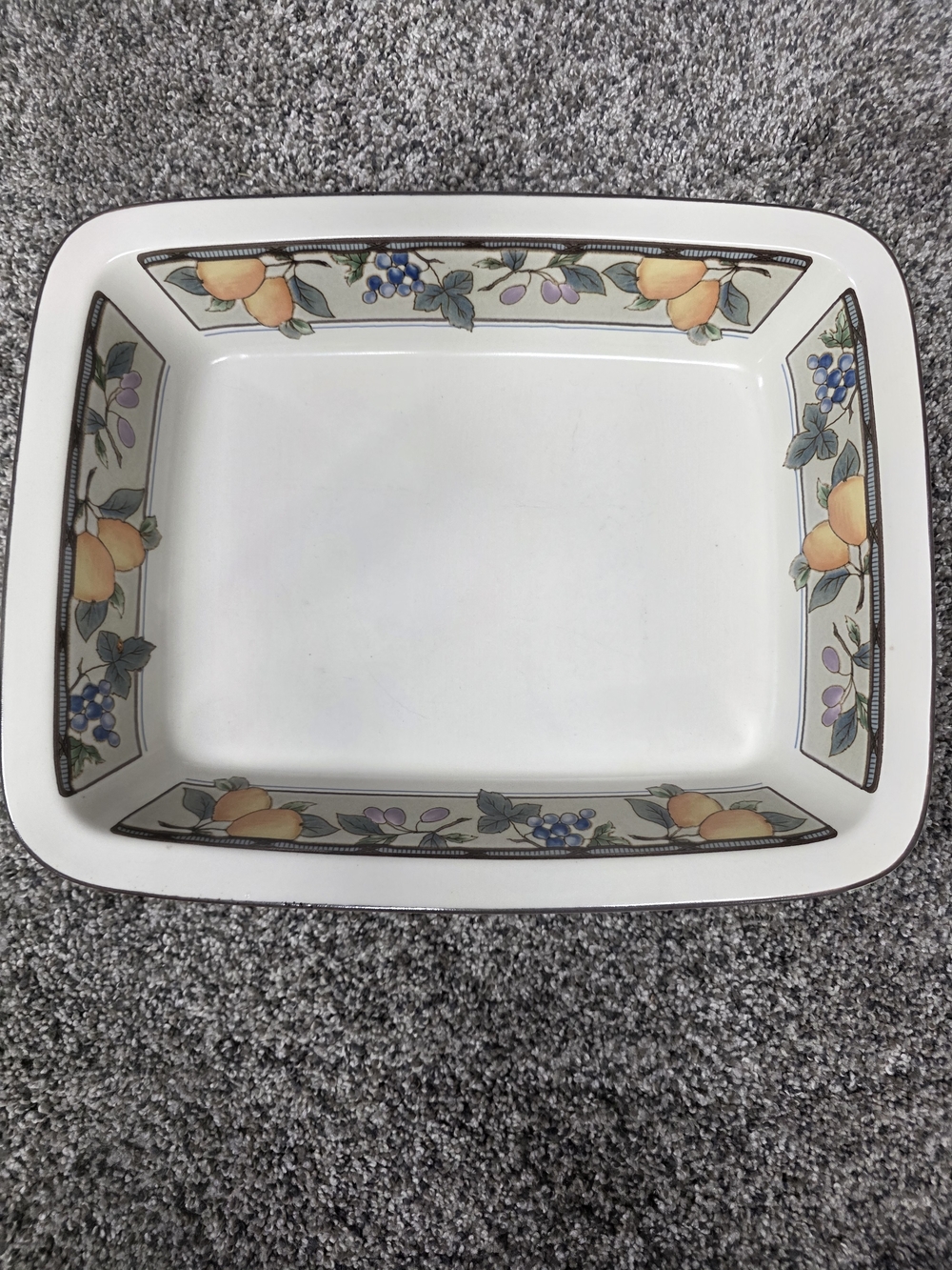Mikasa Baking Dish - GARDEN HARVEST